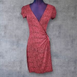 Express Mauve Snakeskin Print Short Sleeve Wrap Dress Size XS Women's‎ O11